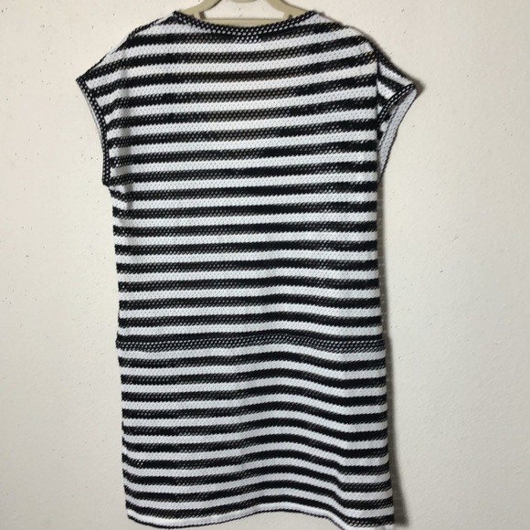 Calvin Klein Swim beach cover up in crochet in black and white PM - Picture 3 of 8